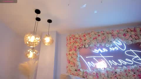 Snapshot of donnastonne chatting on March 2025 08:04:02 AM Donna Stonne online show from March 2025 08:04:02 AM