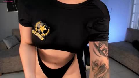 Snapshot of donnastonne chatting on October 2025 09:16:02 PM Donna Stonne online show from October 2025 09:16:02 PM