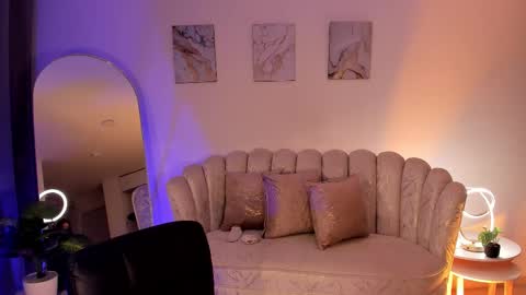 Snapshot of donnastonne chatting on February 2026 03:59:01 AM Donna Stonne online show from February 2026 03:59:01 AM