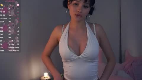 Victoria online show from May 2026 09:43:01 PM