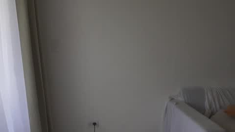 Donatella online show from October 2025 12:02:02 PM