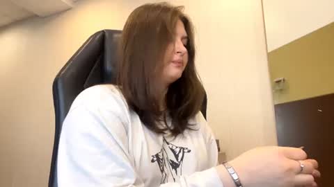 Ashley online show from July 2026 06:09:02 AM