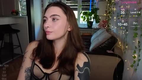 Alice online show from October 2025 01:23:02 PM