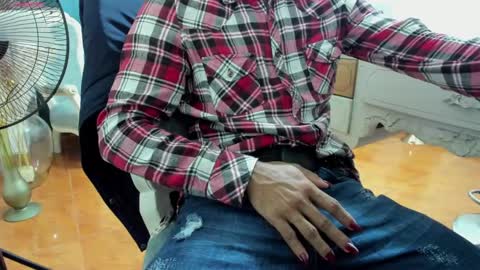 Nicolle online show from February 2025 12:14:02 PM