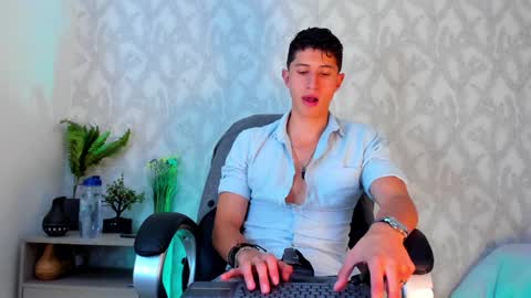 dorian_mystery online show from January 2025 04:47:01 AM