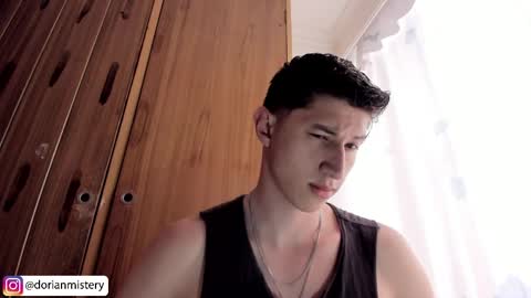 dorian_mystery online show from April 2026 03:50:02 PM