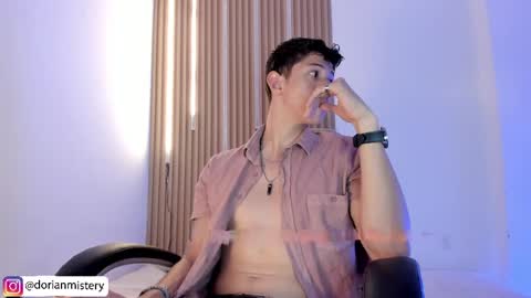 dorian_mystery online show from May 2026 12:29:01 AM