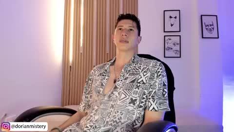 dorian_mystery online show from May 2026 12:39:01 AM
