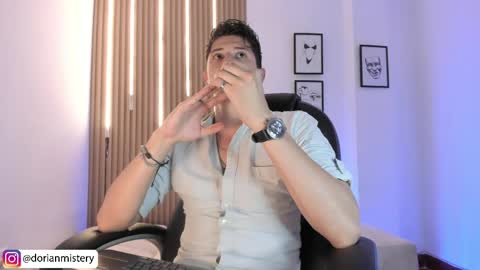 dorian_mystery online show from May 2026 01:57:16 AM