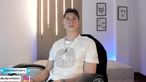 dorian_mystery online show from June 2026 02:53:01 AM