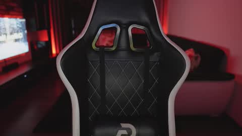 Dorian Reyes online show from December 2025 12:27:01 AM