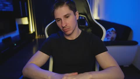 Dorian Reyes online show from April 2026 10:15:01 PM