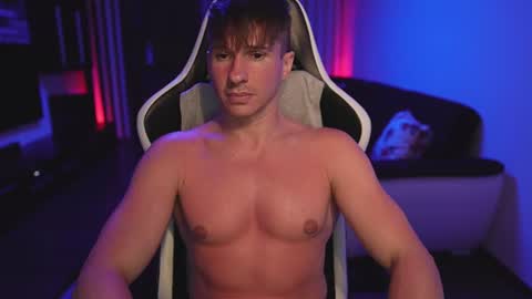 Dorian Reyes online show from June 2026 10:11:01 PM
