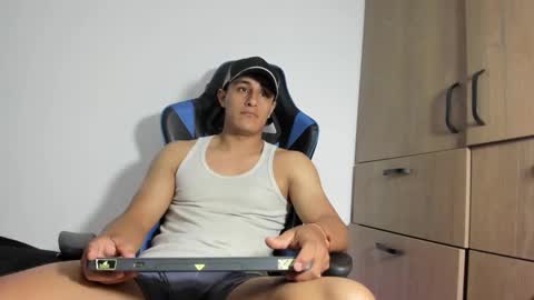 dorman_boy online show from March 2026 02:50:02 AM