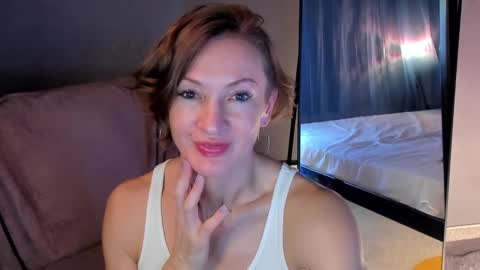 Snapshot of dorothy_meyer chatting on January 2025 10:38:01 AM Dorothy Next stream on Monday at 3am-9am online show from January 2025 10:38:01 AM