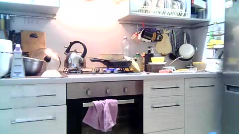 Snapshot of dorrie_ann chatting on December 2024 07:14:02 PM Dorrie Ann online show from December 2024 07:14:02 PM