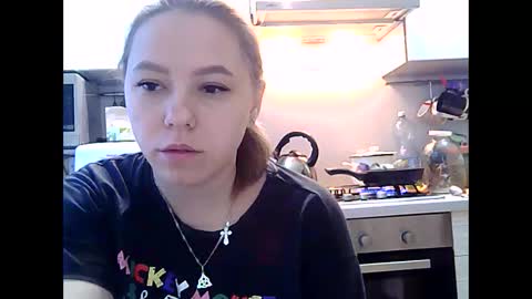 Snapshot of dorrie_ann chatting on December 2024 05:59:02 AM Dorrie Ann online show from December 2024 05:59:02 AM