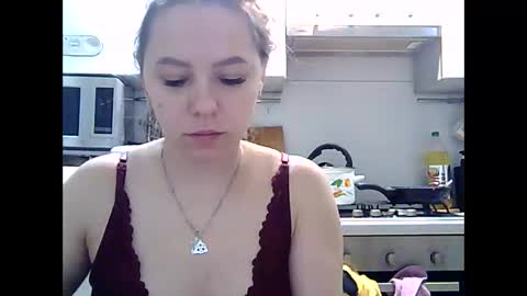 Snapshot of dorrie_ann chatting on December 2024 05:28:02 AM Dorrie Ann online show from December 2024 05:28:02 AM