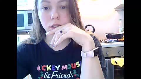 Snapshot of dorrie_ann chatting on January 2025 10:28:02 AM Dorrie Ann online show from January 2025 10:28:02 AM