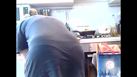 Snapshot of dorrie_ann chatting on January 2025 08:43:02 AM Dorrie Ann online show from January 2025 08:43:02 AM