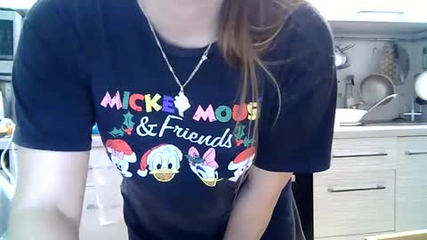 Snapshot of dorrie_ann chatting on January 2025 05:19:01 AM Dorrie Ann online show from January 2025 05:19:01 AM