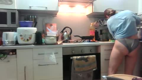 Snapshot of dorrie_ann chatting on February 2025 05:39:01 AM Dorrie Ann online show from February 2025 05:39:01 AM