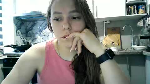 Snapshot of dorrie_ann chatting on October 2025 06:19:02 AM Dorrie Ann online show from October 2025 06:19:02 AM