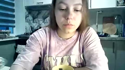 Snapshot of dorrie_ann chatting on November 2025 05:18:02 AM Dorrie Ann online show from November 2025 05:18:02 AM