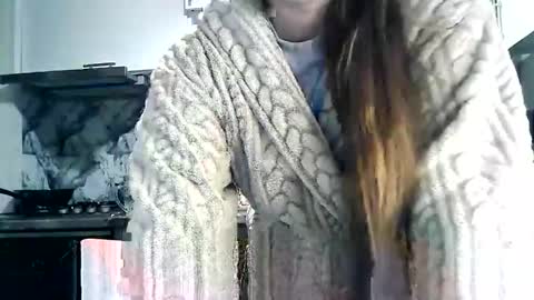 Snapshot of dorrie_ann chatting on December 2025 04:50:02 AM Dorrie Ann online show from December 2025 04:50:02 AM