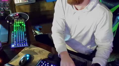 Snapshot of dotyoureyezez chatting on January 2025 12:16:02 AM DotYourEyezez online show from January 2025 12:16:02 AM