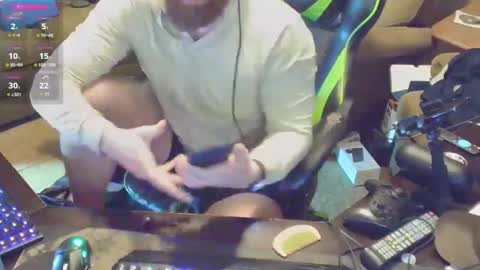 Snapshot of dotyoureyezez chatting on February 2025 12:47:01 PM DotYourEyezez online show from February 2025 12:47:01 PM