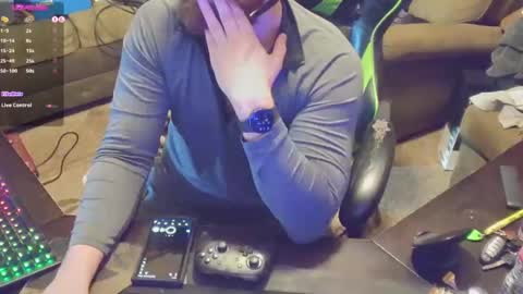 Snapshot of dotyoureyezez chatting on March 2025 08:02:01 AM DotYourEyezez online show from March 2025 08:02:01 AM