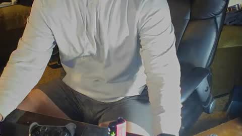 Snapshot of dotyoureyezez chatting on October 2025 07:49:02 AM DotYourEyezez online show from October 2025 07:49:02 AM