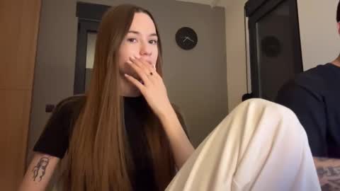 Snapshot of double_sun chatting on September 2025 07:25:01 PM Alice and Mark online show from September 2025 07:25:01 PM