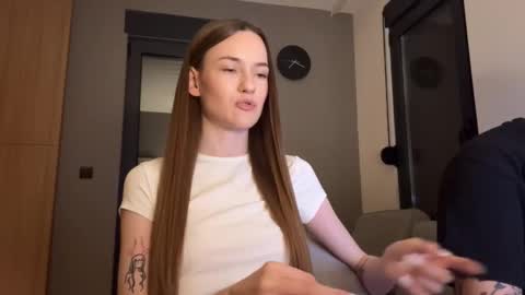 Snapshot of double_sun chatting on September 2025 07:26:02 PM Alice and Mark online show from September 2025 07:26:02 PM