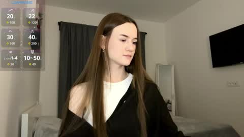 Snapshot of double_sun chatting on May 2026 02:55:01 PM Alice and Mark online show from May 2026 02:55:01 PM