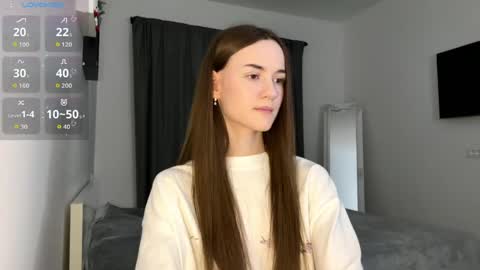 Snapshot of double_sun chatting on May 2026 12:40:02 AM Alice and Mark online show from May 2026 12:40:02 AM
