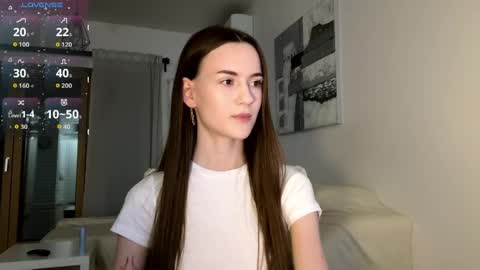 Snapshot of double_sun chatting on June 2026 07:50:01 PM Alice and Mark online show from June 2026 07:50:01 PM