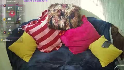 DeeDee online show from November 2025 12:49:01 PM