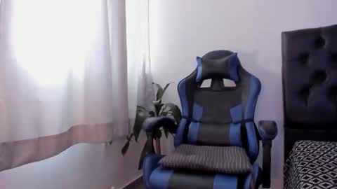 Snapshot of doublefun24 chatting on May 2026 03:17:01 PM Isabella and Alessandro online show from May 2026 03:17:01 PM