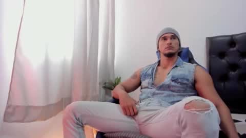 Snapshot of doublefun24 chatting on May 2026 02:23:02 PM Isabella and Alessandro online show from May 2026 02:23:02 PM