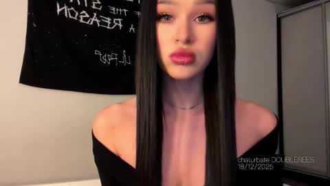 MOLLYYYY dont forget to give me a thumb up online show from December 2025 08:53:02 AM