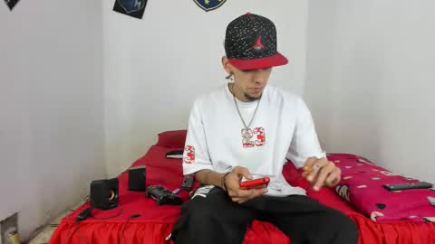 Snapshot of douglas_gallegos chatting on February 2025 05:09:02 AM douglas_gallegos online show from February 2025 05:09:02 AM