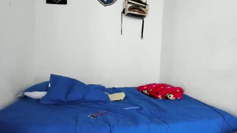 Snapshot of douglas_gallegos chatting on December 2025 08:04:01 PM douglas_gallegos online show from December 2025 08:04:01 PM