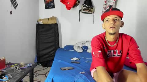 Snapshot of douglas_gallegos chatting on February 2026 09:33:01 PM douglas_gallegos online show from February 2026 09:33:01 PM