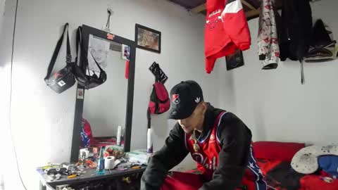 douglas_gallegos online show from April 2026 06:33:02 AM