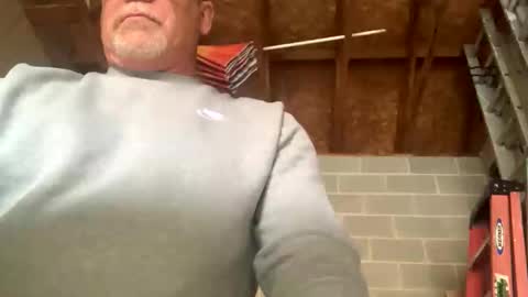 douglikes3xd online show from December 2025 08:05:01 PM