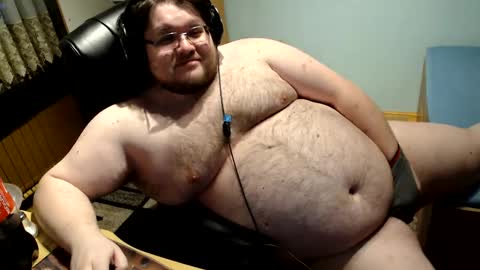 Snapshot of dovahkaat chatting on January 2025 03:47:02 PM dovahkaat online show from January 2025 03:47:02 PM