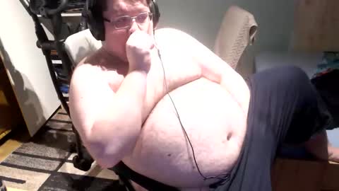 Snapshot of dovahkaat chatting on March 2026 12:14:01 AM dovahkaat online show from March 2026 12:14:01 AM