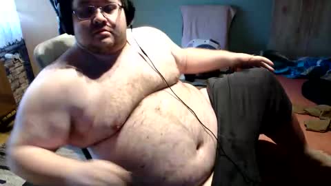 Snapshot of dovahkaat chatting on April 2026 01:04:02 PM dovahkaat online show from April 2026 01:04:02 PM